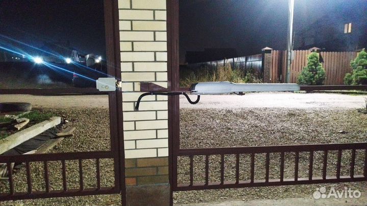 Распашные ворота под ключ