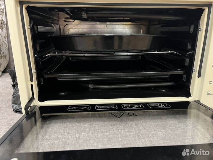 Электрическая мини-печь с конвекцией