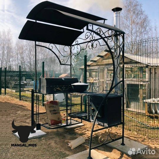 Беседка с мангалом