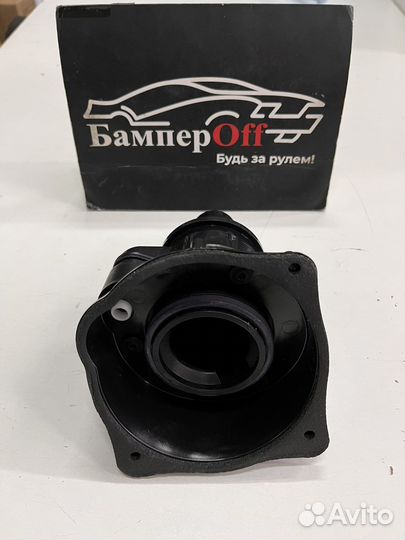 Заливная горловина Лада Веста