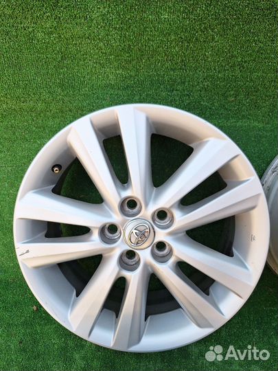 Лот 69 ) Диски Toyota R16