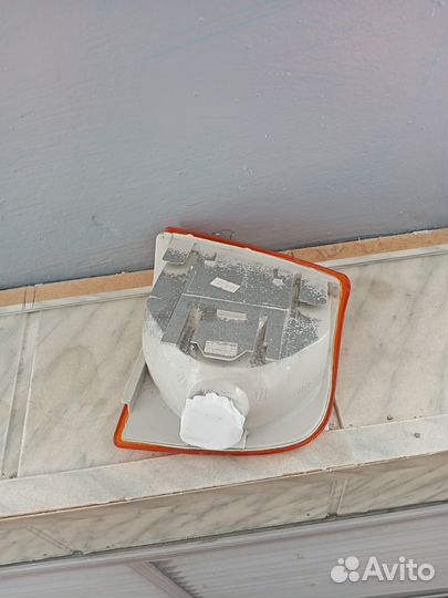 Указатель поворота перед пр. audi 100 084411506RF