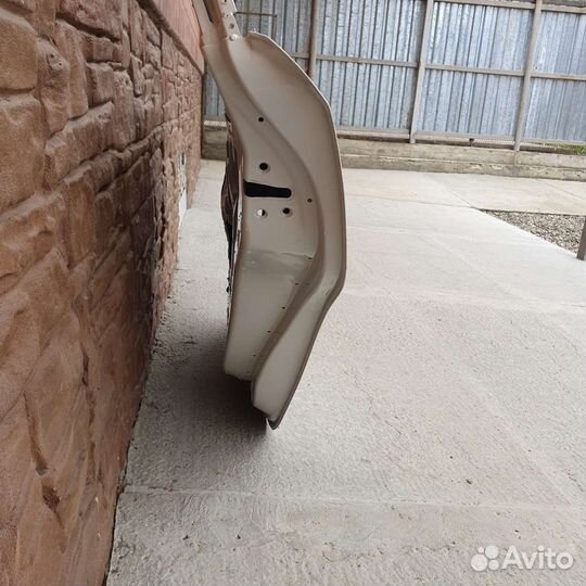 Дверь задняя на camry 50