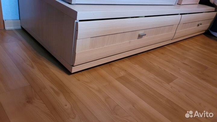 Тумба под телевизор