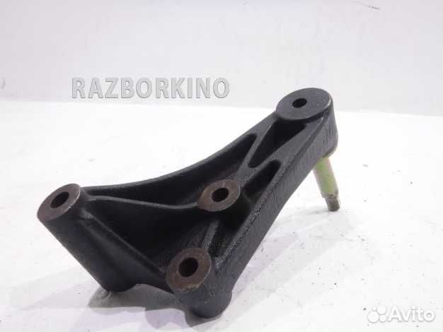 Кронштейн подушки двигателя