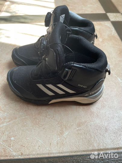 Ботинки детские 30 Adidas