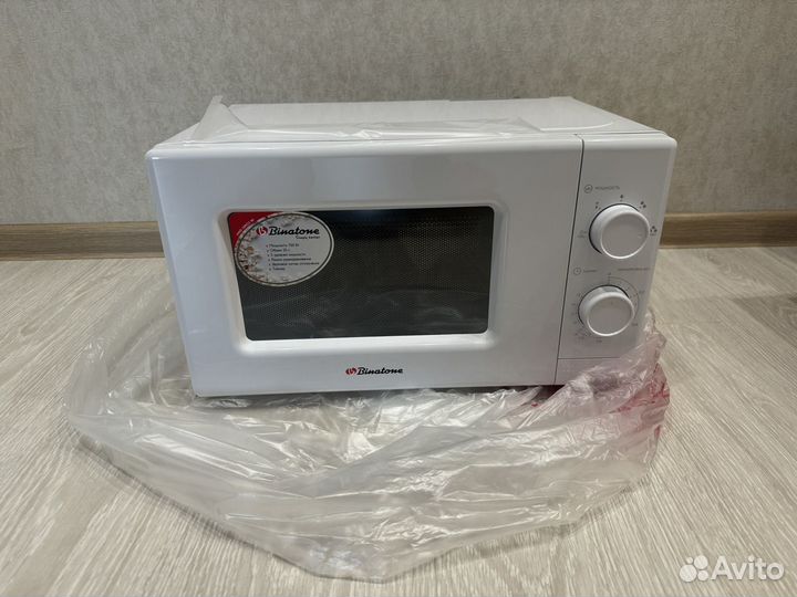 Микроволновая печь соло Binatone FMO 20M22 W белый
