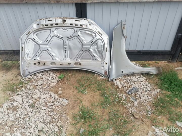 Капот от гранты