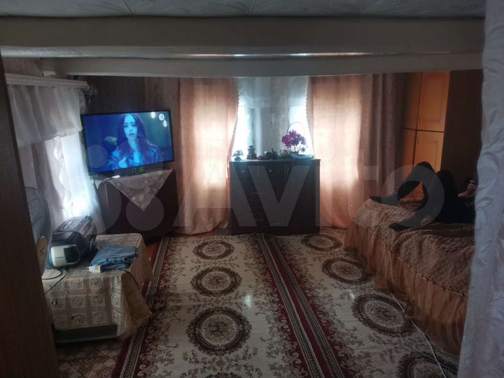 Дом 56 м² на участке 9 сот.