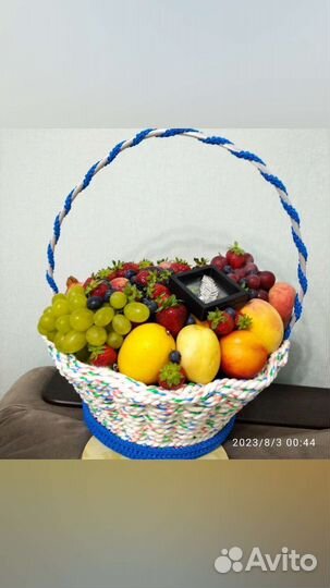 Букеты из фруктов, конфет,чая,кофе,орехов