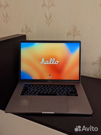 MacBook Pro 15 ' 2018 Intel core i7 16 gb / 512 gb