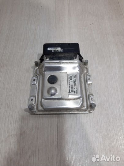 Блок управления двигателем эбу Мозги Hyundai solar