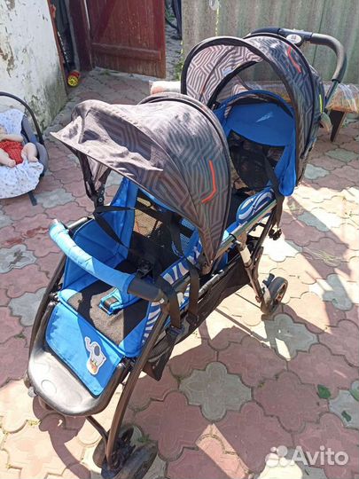 Прогулочная коляска трость для двойни
