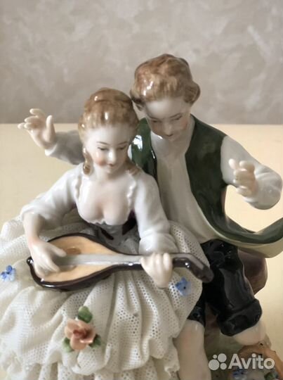 Коллекционная статуэтка, кружевной фарфор Германия