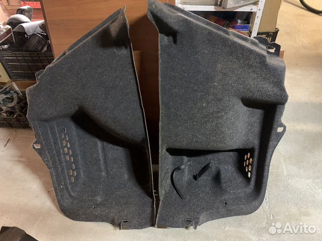 Обшивка багажника skoda rapid