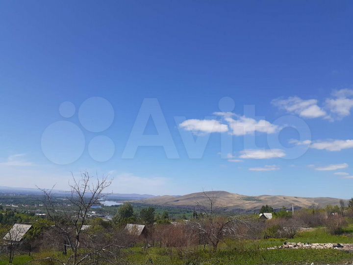 Дом 15 м² на участке 6 сот.