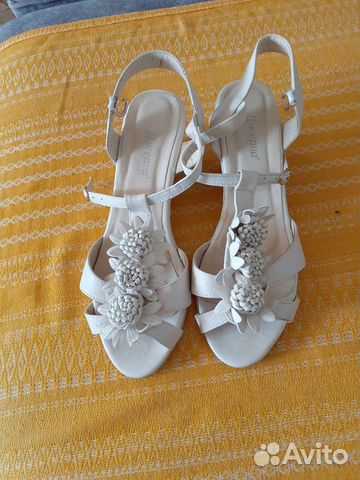 Босоножки женские новые