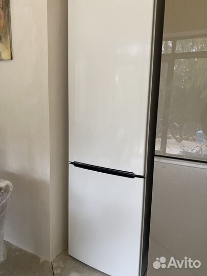 Холодильник bosch KGV39XW22R