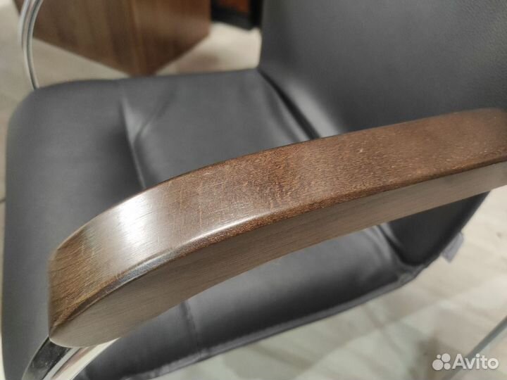 Стул для посетителей Самба Хром (кож.зам). Новый