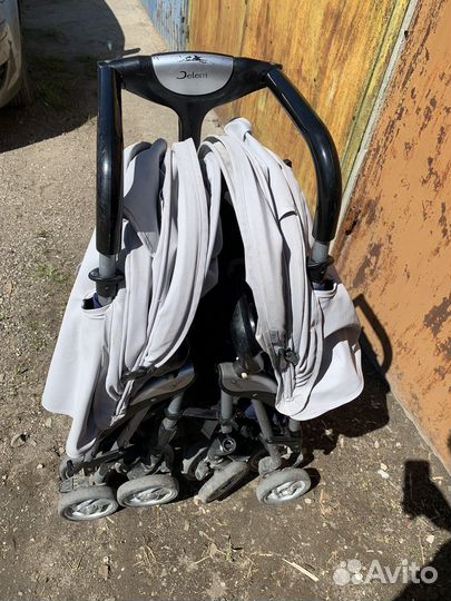 Коляска для двойни