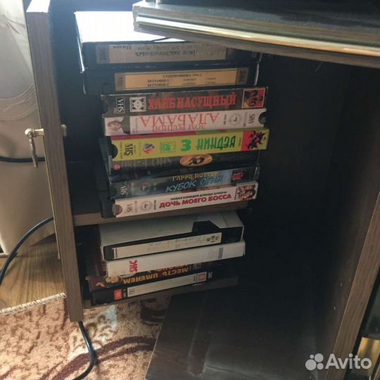 Видеомагнитофон