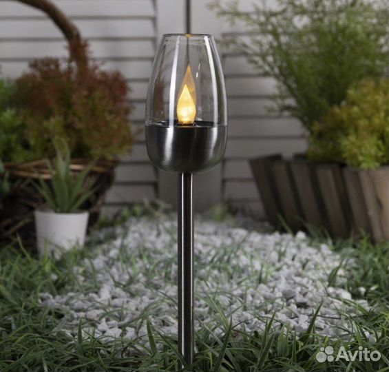 Светильник уличный на солнечных батареях