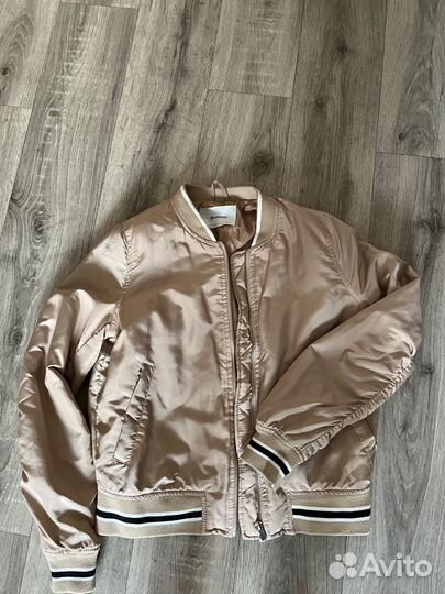 Бомбер stradivarius