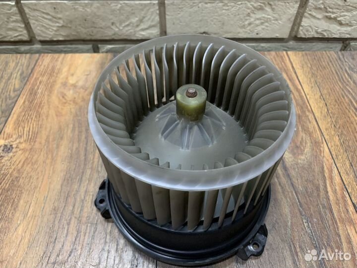 Toyota highlander II Моторчик отопителя задний