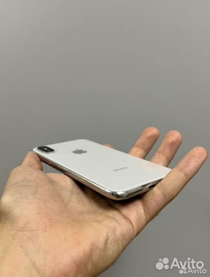 iPhone X, 64 ГБ