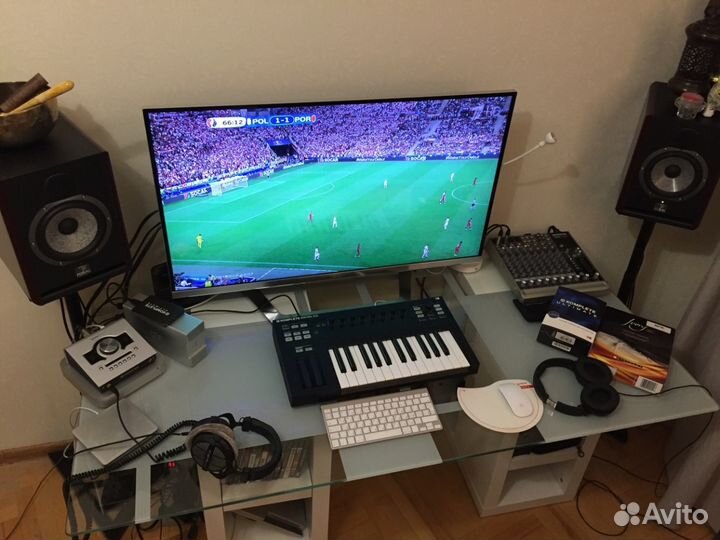 Контроллер Komplete Kontrol S25