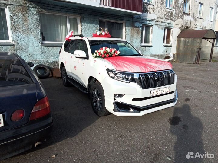 Свадебное украшение для машины