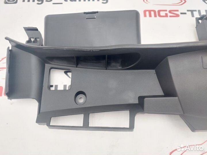 Кожух решетки радиатора на E-Class W212 13-16гг