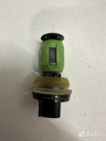 Датчик уровня жидкости бачка омывателя передний