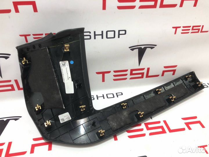Накладка центральной панели Tesla Model X 2019