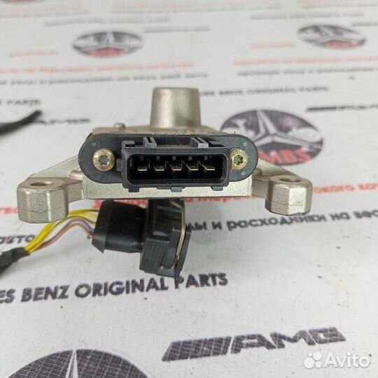 Датчик угловой скорости Mercedes E-Class W210