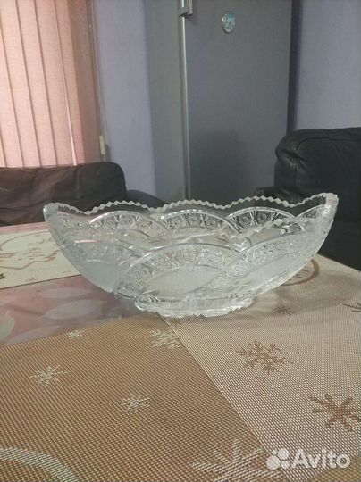 Хрустальная ваза