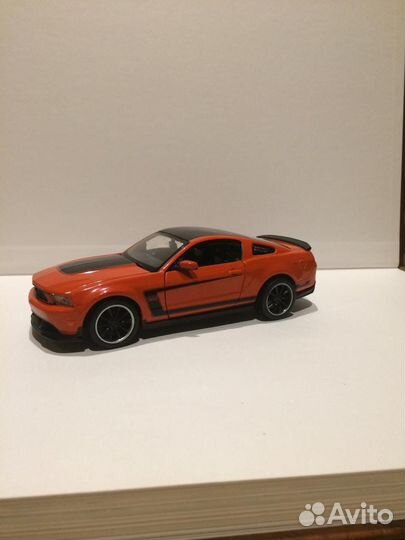 Maisto Ford Mustang Boss 302 - 1:24