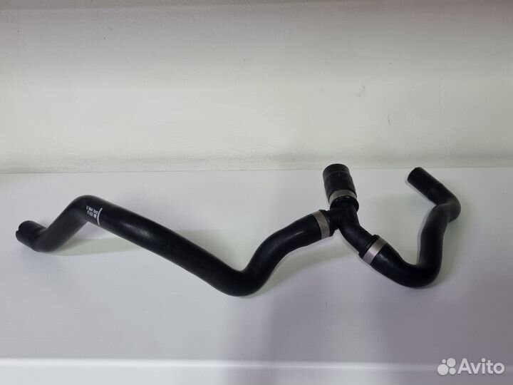 Патрубок охлаждения на Ford Focus 3