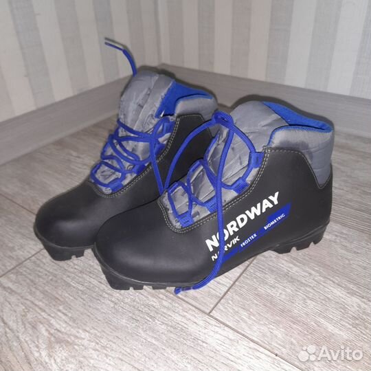 Лыжи детские с ботинками 37 размер