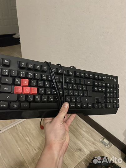 Игровая клавиатура