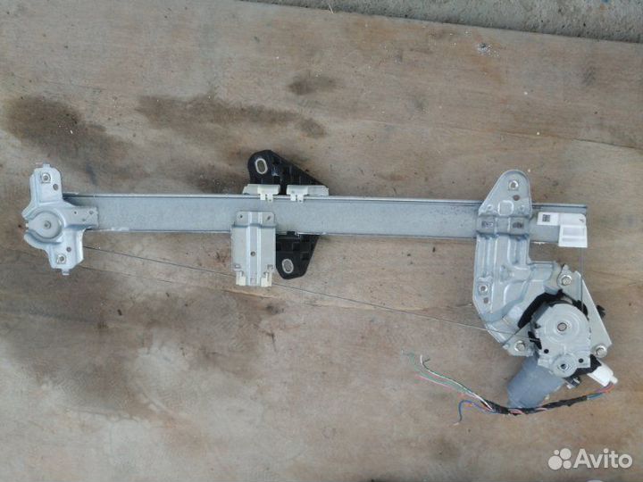 Стеклоподъемник передний правый Honda Fit GE6