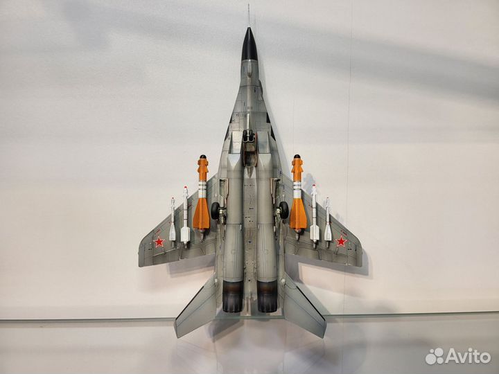 Модель самолета миг-29 смт 1/72