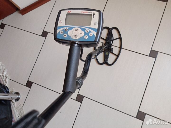 Металлоискатель minelab x terra 705 бу