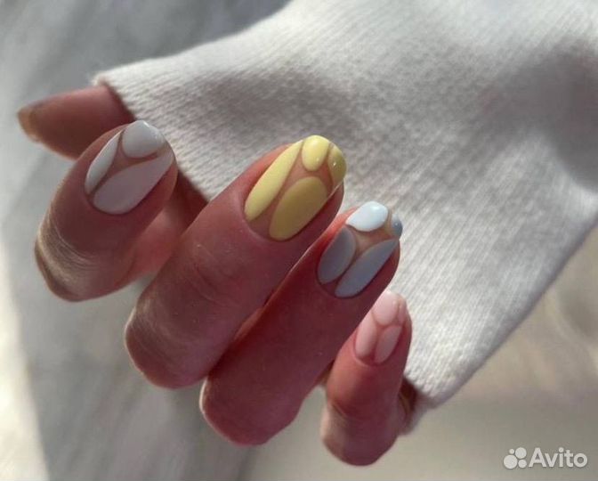 Модель на маникюр Калуга