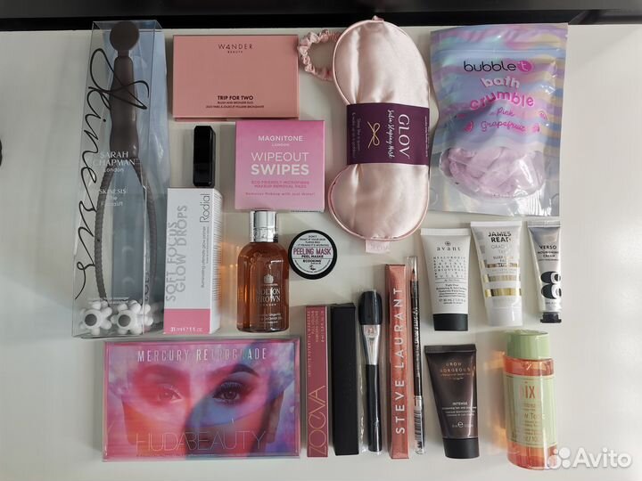 Косметика Адвент календарь Glossybox Lookfantastic