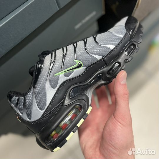 Кроссовки Nike Air Max Tn Plus (36-40р)