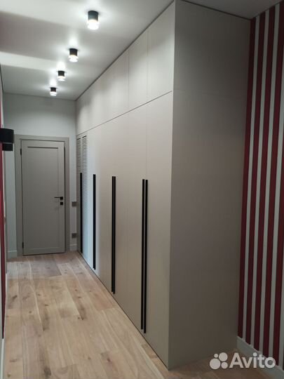 Шкаф в современном стиле