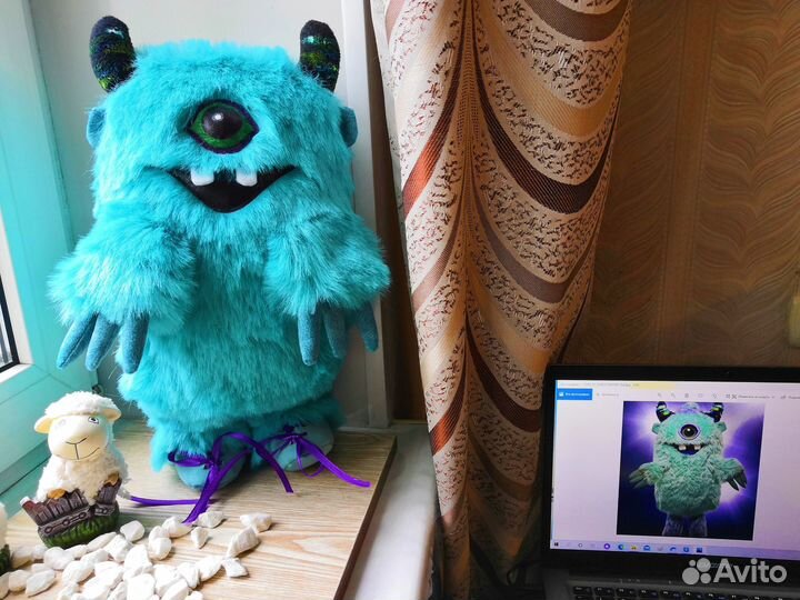 Интерьерная кукла Монстрик из шоу Маски