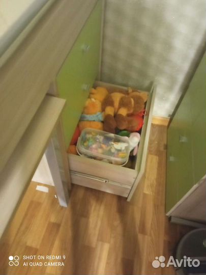 Детская кровать+ стол+комод+ортопедический матрас