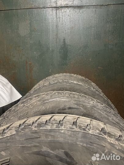 Bridgestone Blizzak DM-V1 225/70 R16 103R